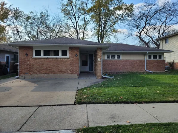 24 W Rocket Cir, Park Forest, IL 60466
