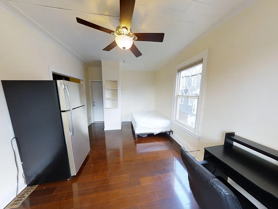 113 Comstock Ave #5