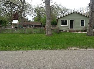 N9113 Hickory St, East Troy, WI 53120