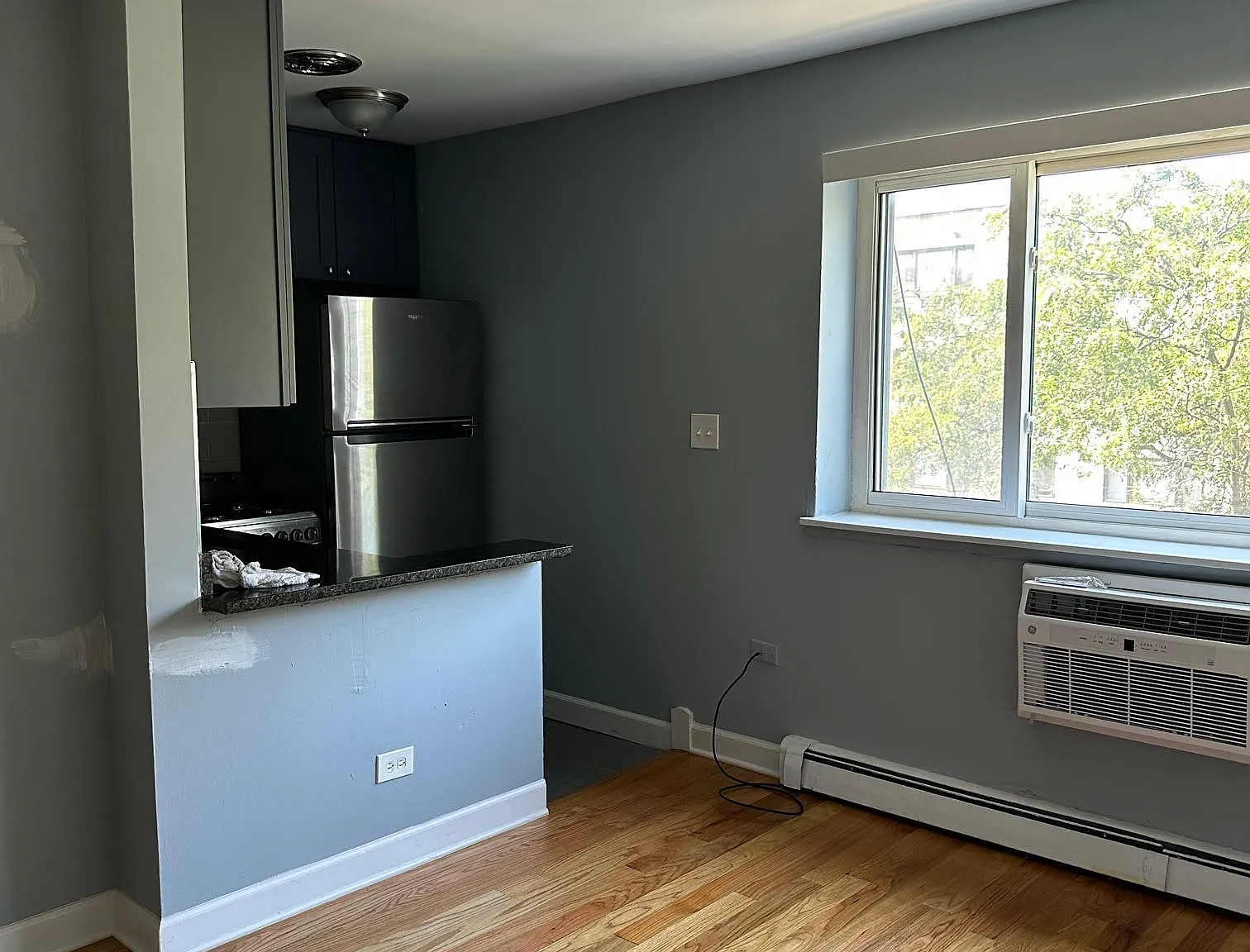 Studio, 400 sqft, $1,500 — Photo 3