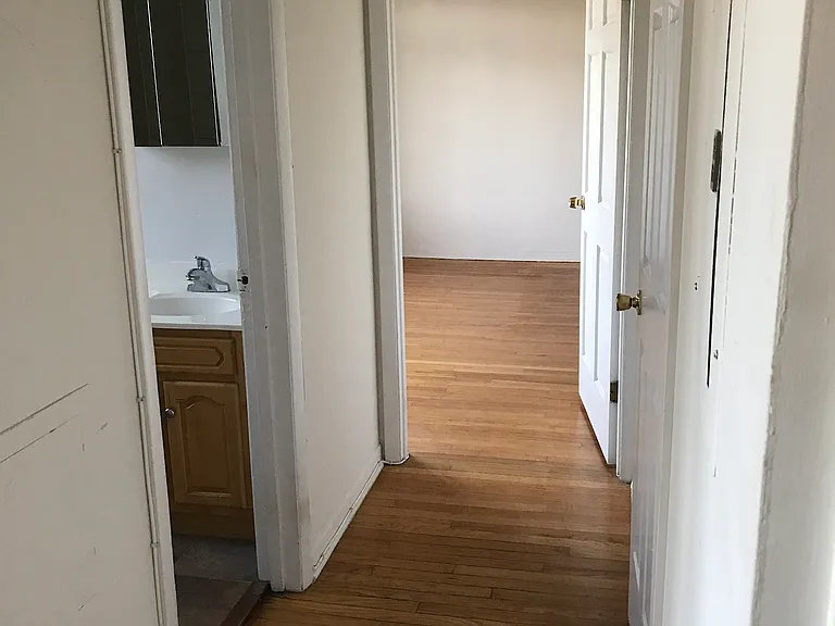 458 Winnetka Rd #310 — Photo 7