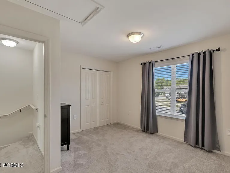 445 Sullivan Loop Rd — Photo 20