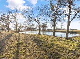 2722 E Ridgeview Cir, Kaufman, TX 75142