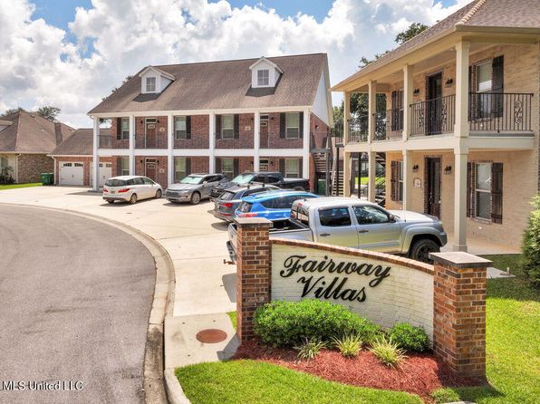 204 Fairway Villas Cir