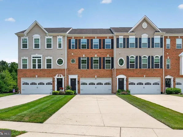 26 Isabelle Ct, Marlton, NJ 08053
