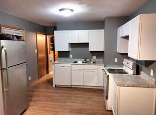 305 NE Mimosa Ln, Topeka, KS 66617