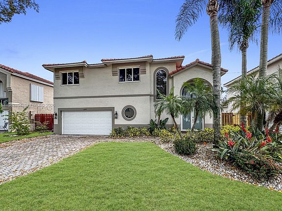 3rd image of 2640 Rampart Way