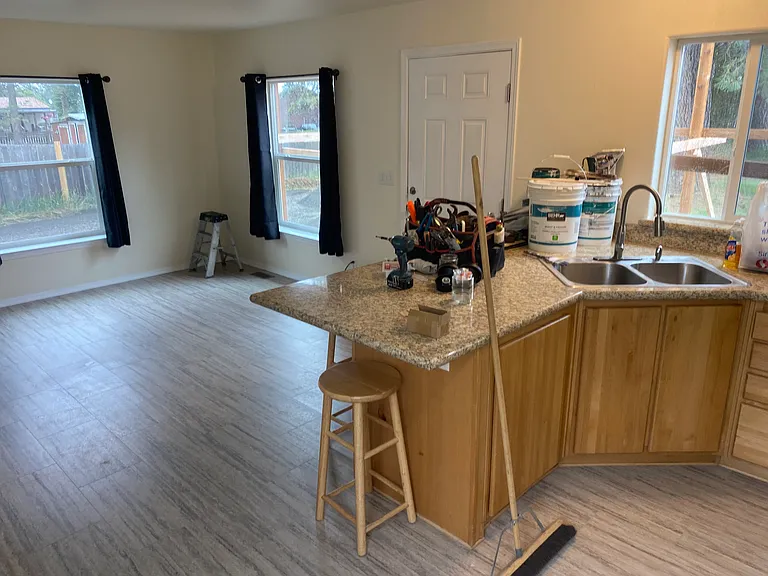 2115 W Arabian Ave — Photo 3