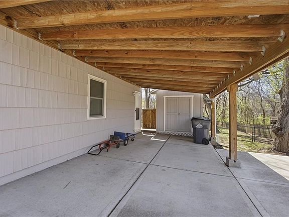 3rd image of 2602 W Vesper St