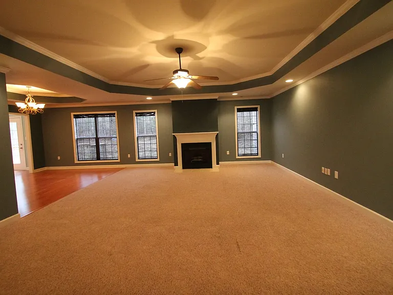 1830 Country Manor Ln — Photo 6