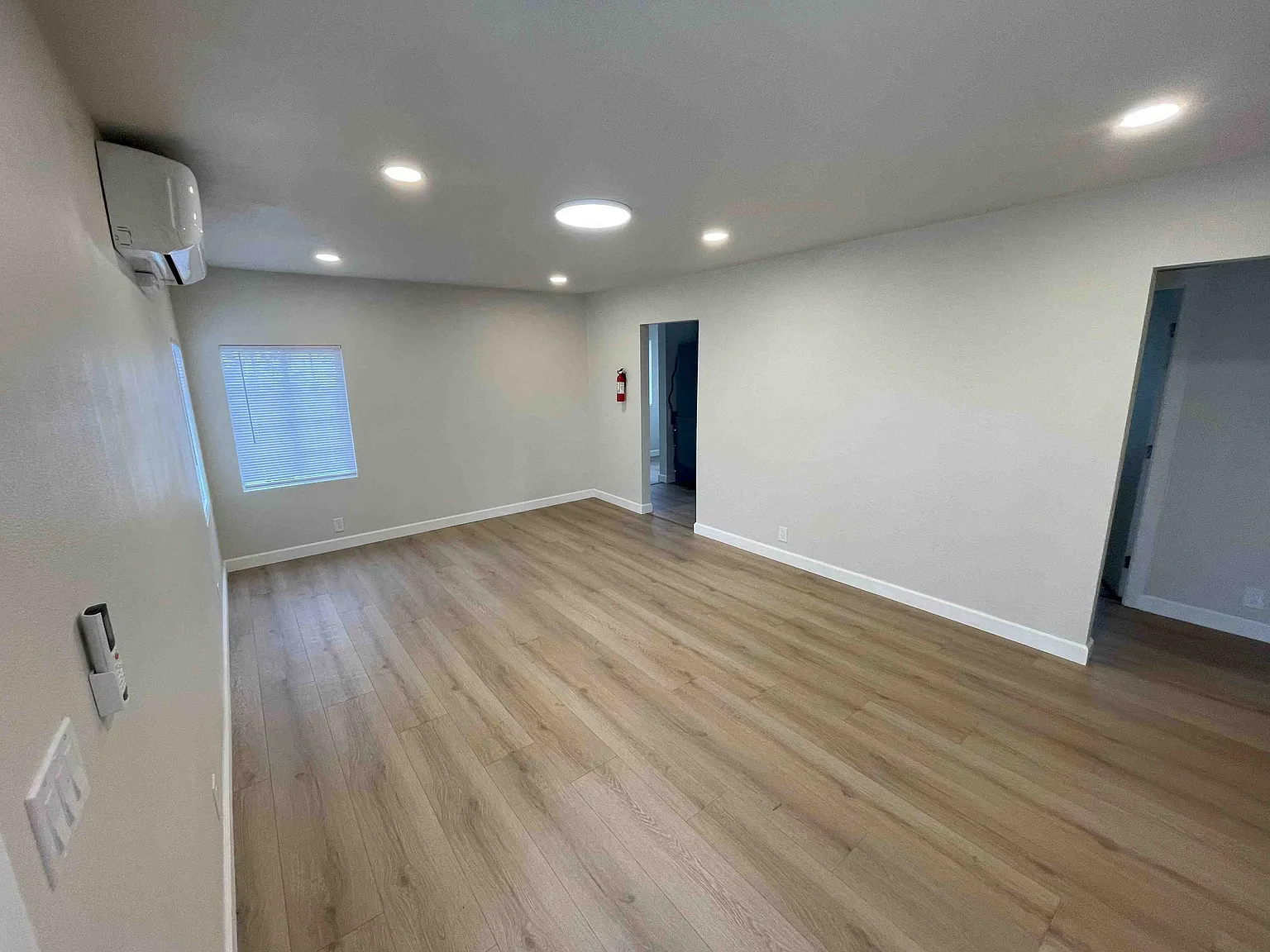 180 E Hedding St — Photo 3