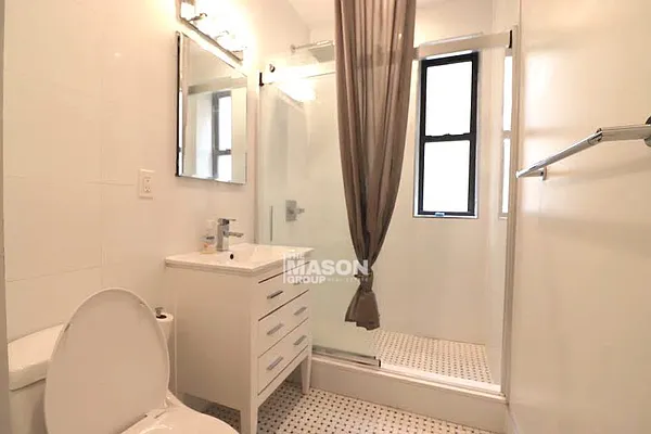 Rented by Mason Group LLC | media 8