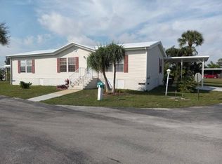 7406 43rd Dr N #588, West Palm Beach, FL 33404