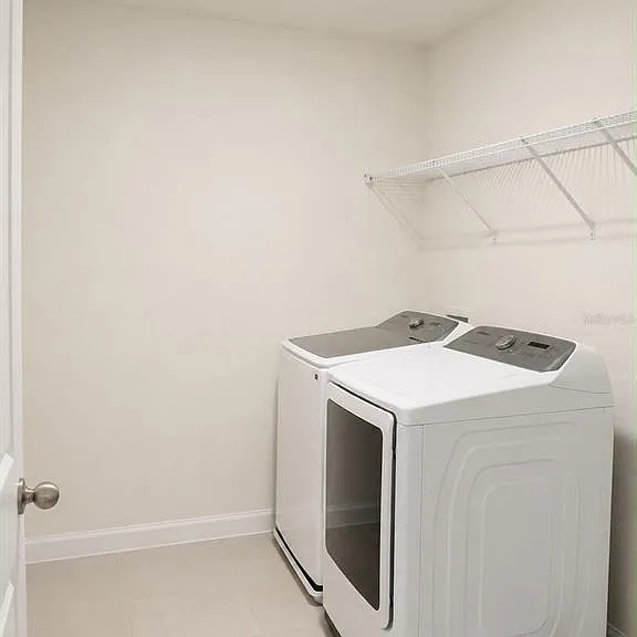 3366 Sanctuary Dr — Photo 17