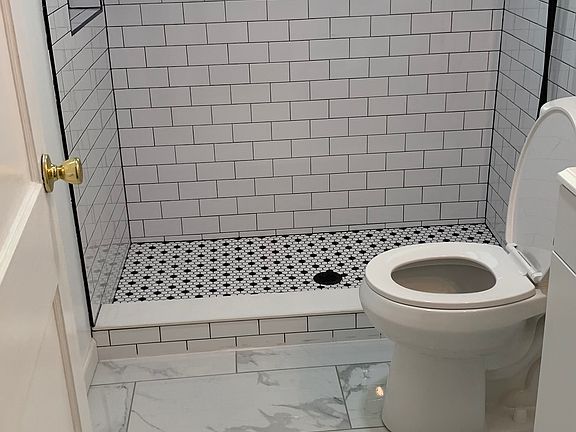4th image of 108 W Park Ave APT 3