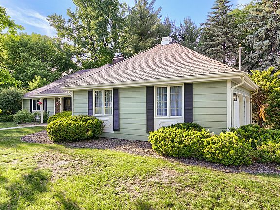 3rd image of 8100 Rhode Island Cir