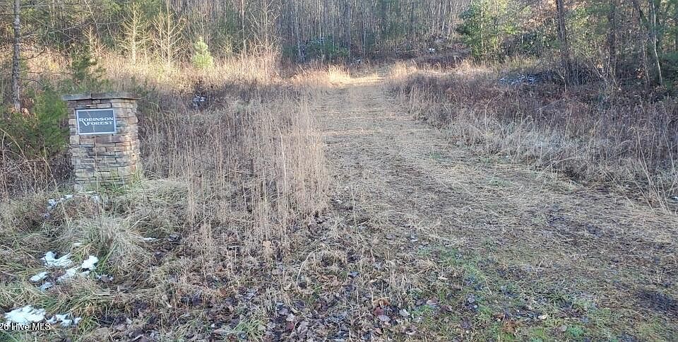 1st image of 465 Robinson Road