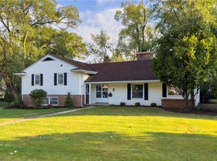 1385 Forest Hills Blvd, Cleveland Heights, OH