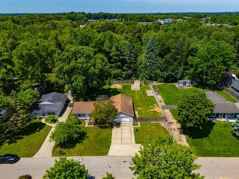 3130 Greenlawn Ave — Photo 32