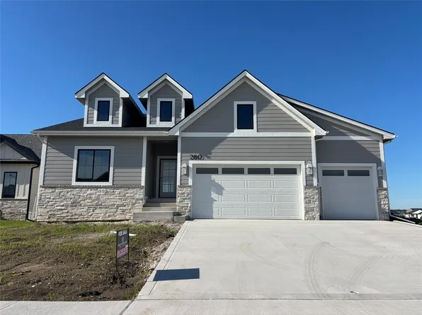 280 NW Montego Ct, Waukee, IA 50263