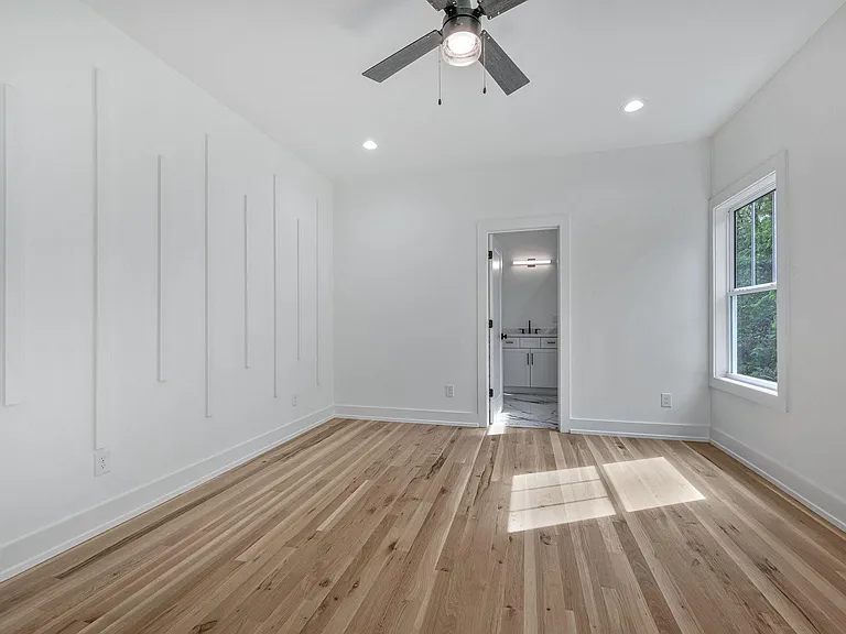 6535 Thunderbird Dr — Photo 9