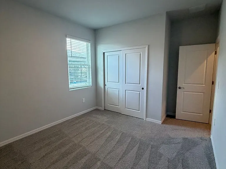 1414 NE 6th Ave — Photo 11