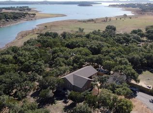 1443 Clearcreek Dr, Canyon Lake, TX 78133