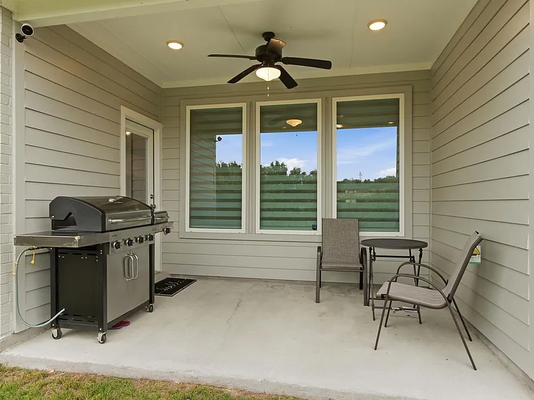 7217 Mantle Ridge Dr — Photo 28