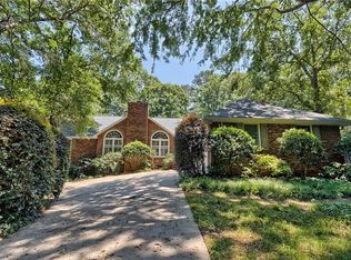 501 Carnes Point Rd, Fair Play, SC 29643