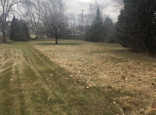 2807 Arrowhead St, Racine, WI 53402
