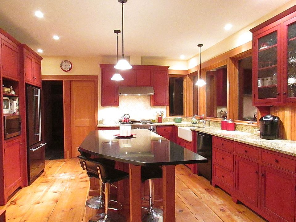 2nd image of 22 Adeas Ln