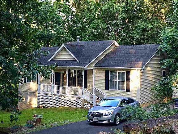 2nd image of 1198 N Lakeshore Dr