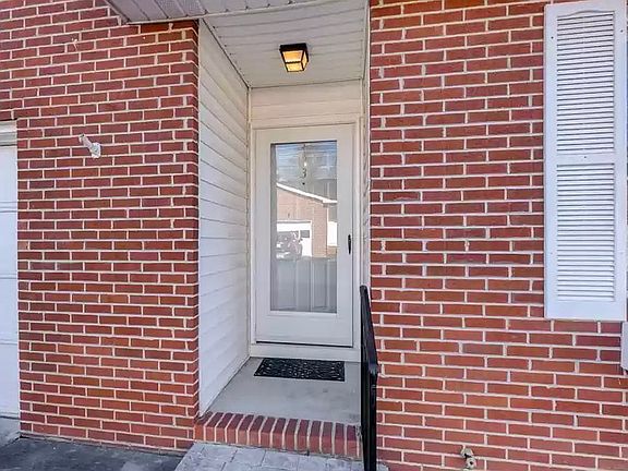 3rd image of 3 Tunbridge Ct E