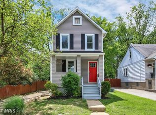7821 Daniels Ave, Parkville, MD 21234
