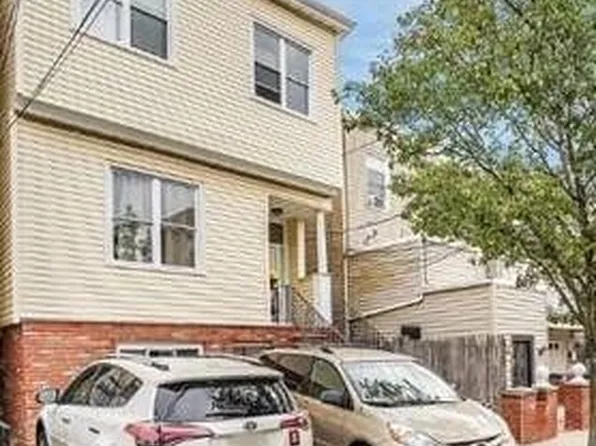 318 6th Street image 4 of 4