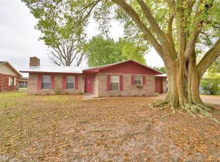 1010 11th St, Eagle Lake, FL 33839