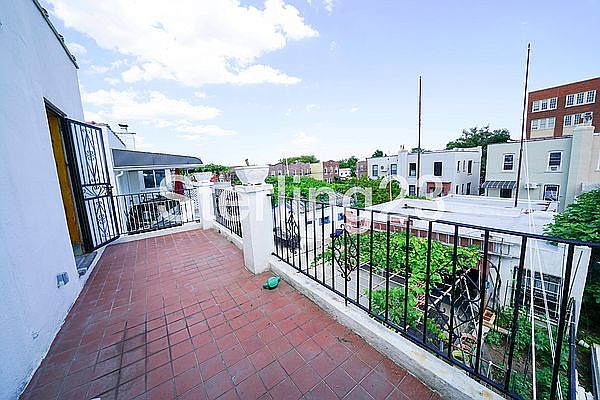 1st image of 20-59 36th St #3