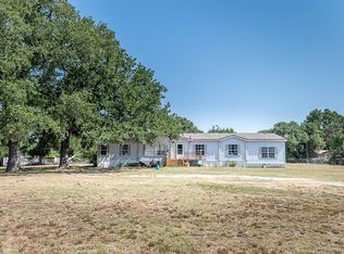 162 County Road 3212, Bridgeport, TX 76426