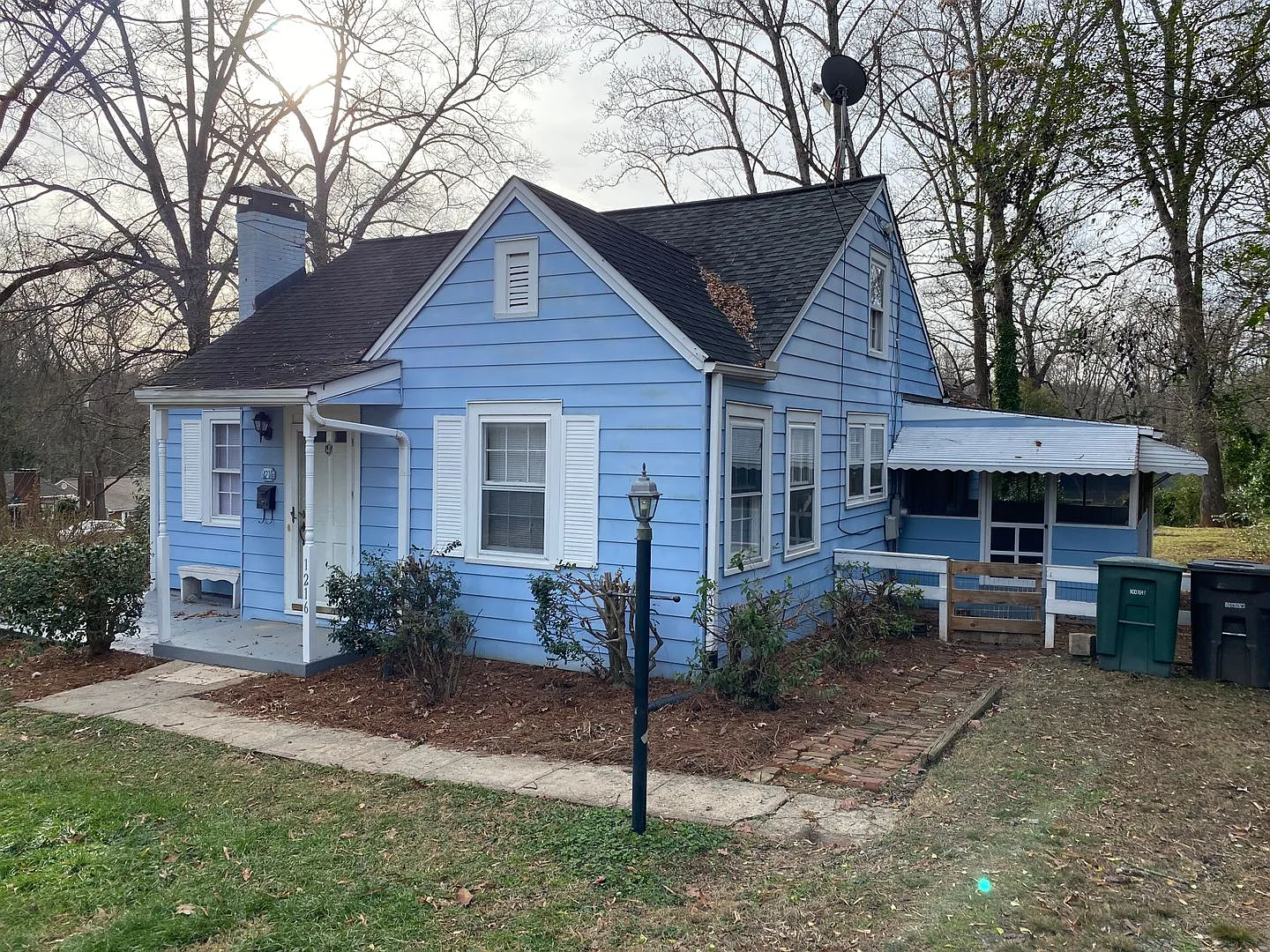 1216 Ford Street — Photo 3