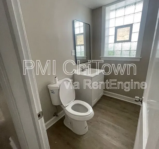 5202 W Ainslie St — Photo 8