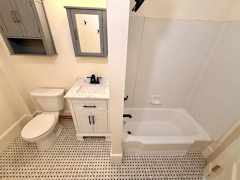 69 S Pleasant St #13 — Photo 11