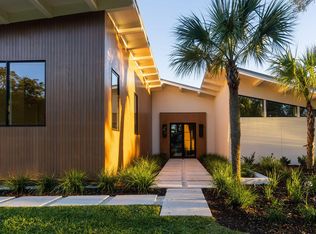 1900 Waterway Blvd, Isle Of Palms, SC 29451