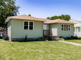1119 13th St N, Moorhead, MN 56560