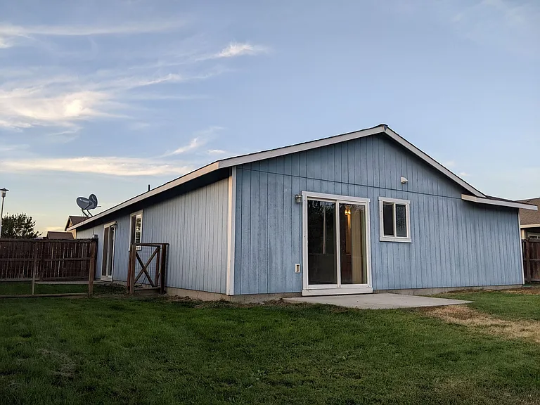 500 E Kristen Ave — Photo 2