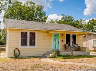 922 W Wildwood Dr, San Antonio, TX 78201