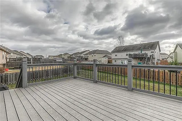 2125 Birch St — Photo 4