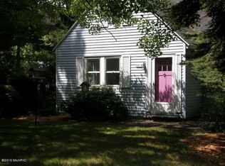 548 Randall Rd, Muskegon, MI 49441