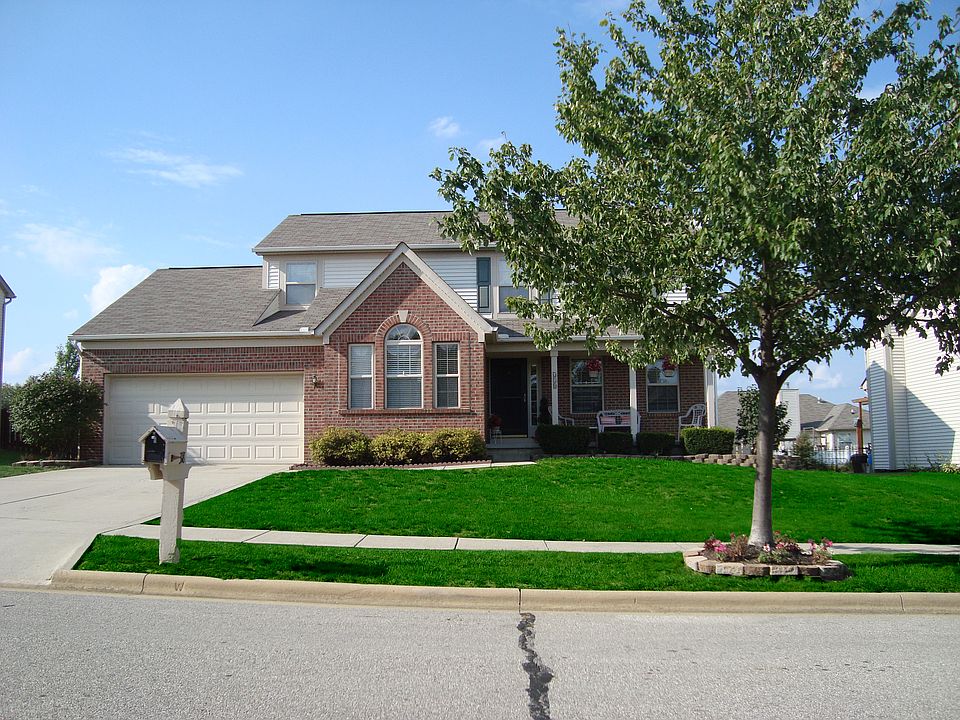 Well Kept Front Yard