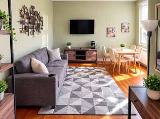 51 Queen St E #3, Brampton, ON L6W2A7