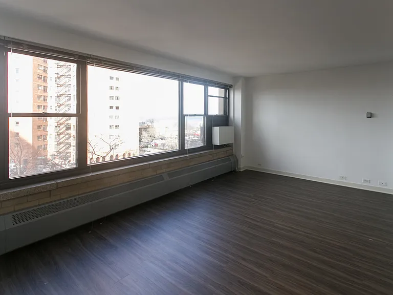 Dining/Living room